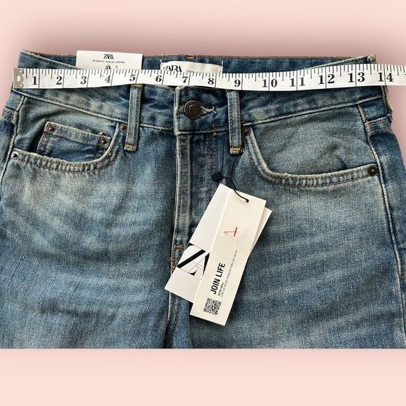 Zara The Raw Hem Mid Rise Slim Jeans - Picture 4 of 10